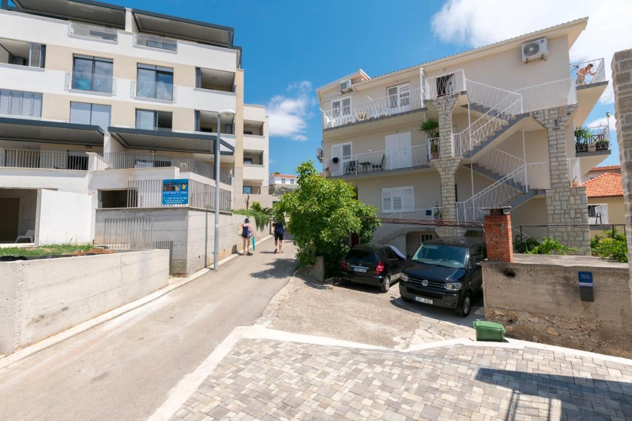 Apartment Nensi Примоштен Экстерьер фото